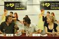 Tres de los actores protegonistas de la pel�cula \'Una hora m�s en Canarias\' presentan el film en Valencia